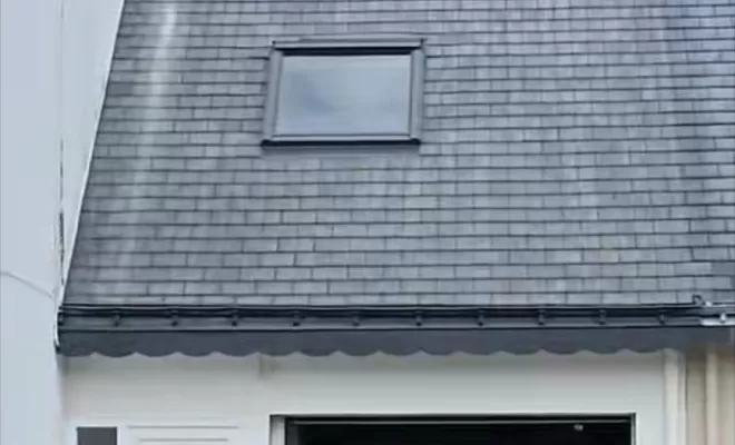 Pose de Velux 114x118 à Lorient 