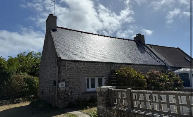 Nettoyage de toiture avec hydrofuge à Lorient, Lorient, COUVREUR.TA
