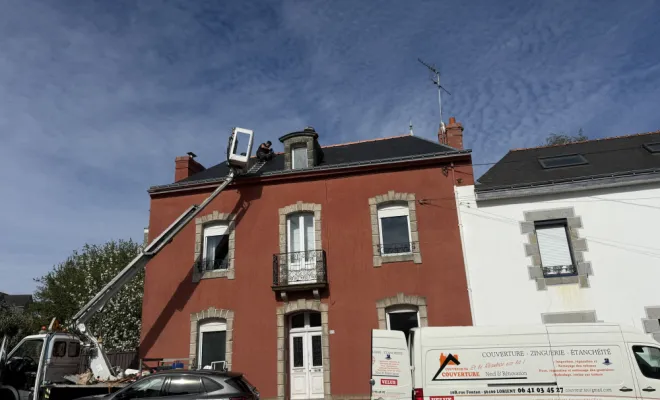 Nettoyage démoussage de toiture, Lorient, COUVREUR.TA